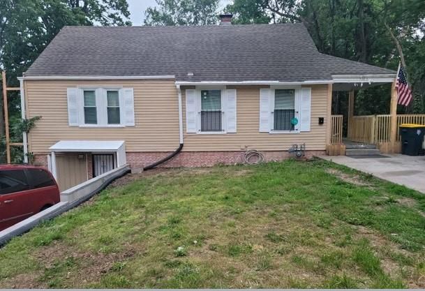5103 E 40th St, Kansas City, MO 64130
