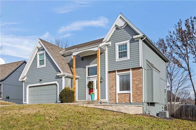 15423 Maple St, Overland Park, KS 66223