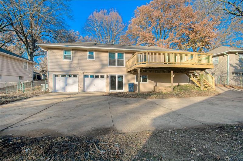 15 E 127th Ter, Kansas City, MO 64145