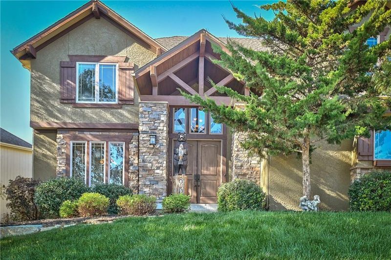 16300 Nieman Rd, Overland Park, KS 66221