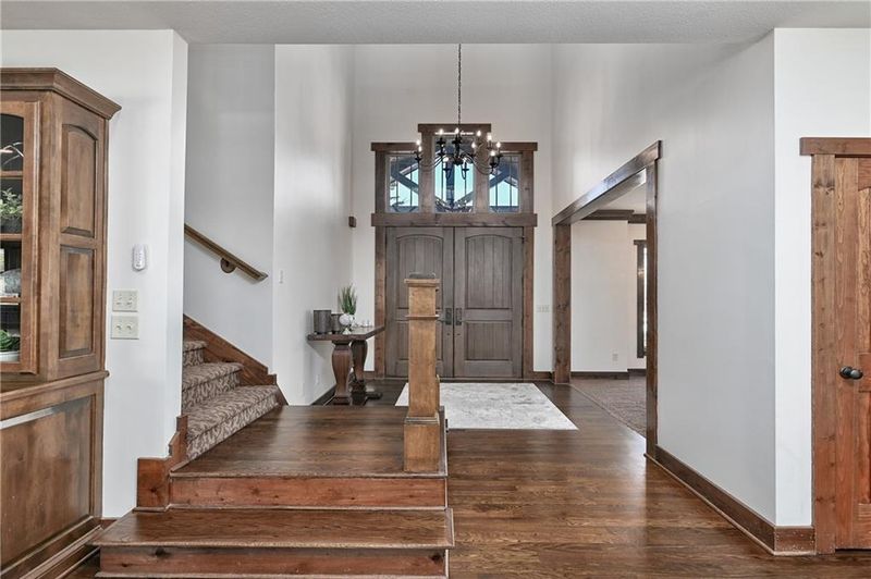 16300 Nieman Rd, Overland Park, KS 66221