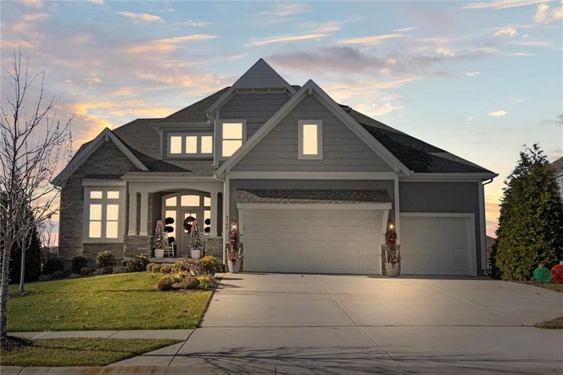9760 Hastings St, Lenexa, KS 66227