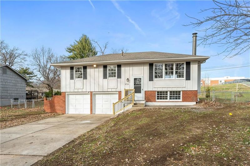 9714 E 50th St, Kansas City, MO 64133