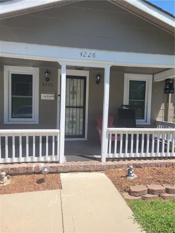 4226 E 54th St, Kansas City, MO 64130