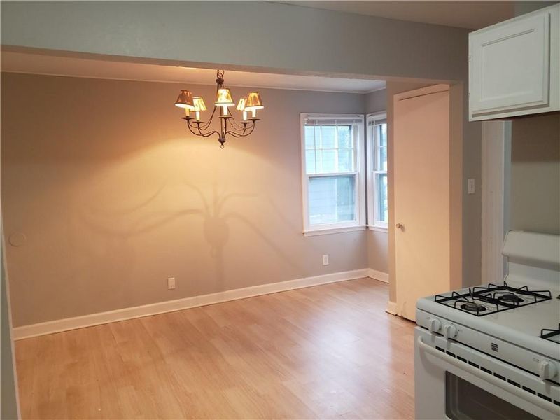 4210 E 69th St, Kansas City, MO 64132