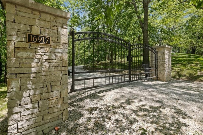 16917 Plattsburg Rd, Kearney, MO 64060