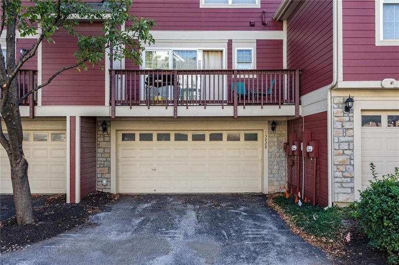 15828 Conser St, Overland Park, KS 66223