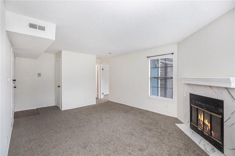 8151 Holmes Rd #201, Kansas City, MO 64131