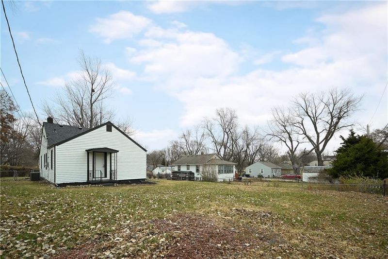 3826 N Euclid Ave, Kansas City, MO 64116