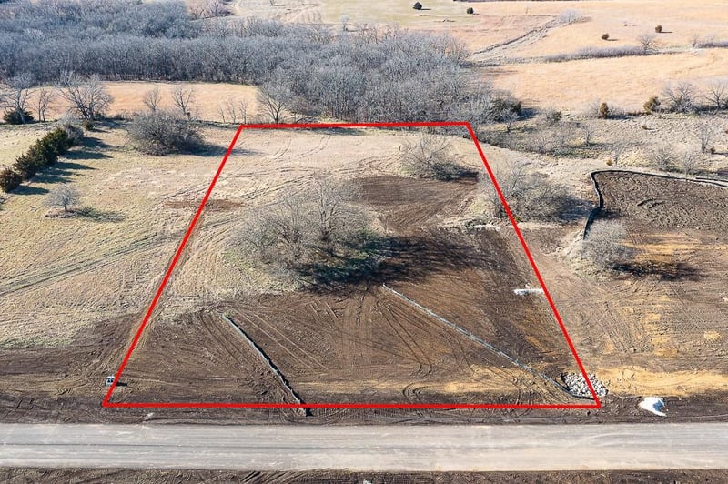 Lot 8 235th St, Tonganoxie, KS 66086