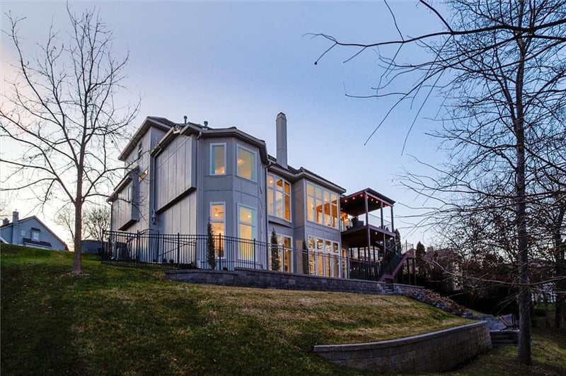 637 NE Rushbrook Pl, Lee's Summit, MO 64064