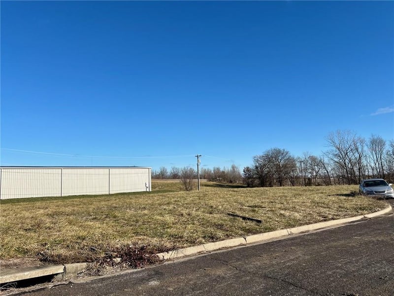 Lot 11 E Spring Cir, Odessa, MO 64076