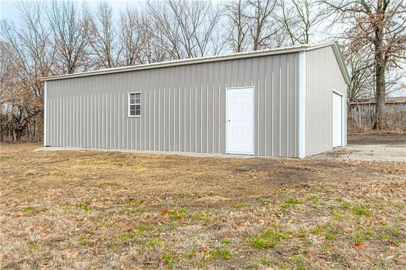 2746 280th St, Lathrop, MO 64465