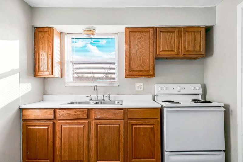 4846 NW Homestead Ter, Riverside, MO 64150