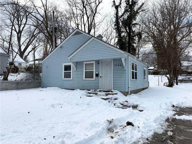 7120 Flora Ave, Kansas City, MO 64131