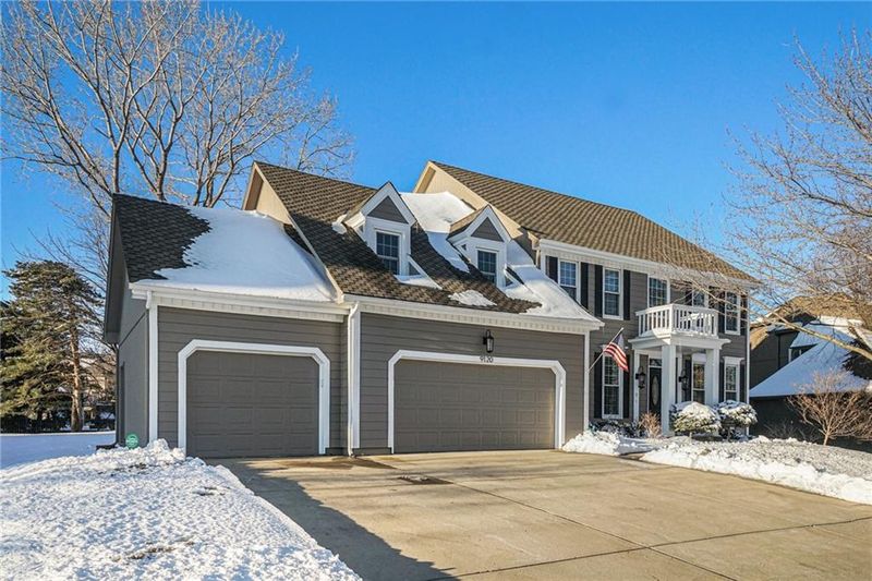 9120 W 141st St, Overland Park, KS 66221
