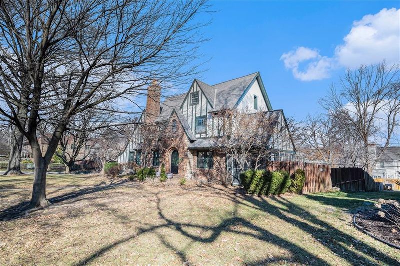 644 W Meyer Blvd, Kansas City, MO 64113