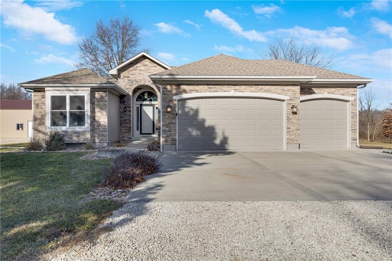 10512 E State Route W Hw, Drexel, MO 64742