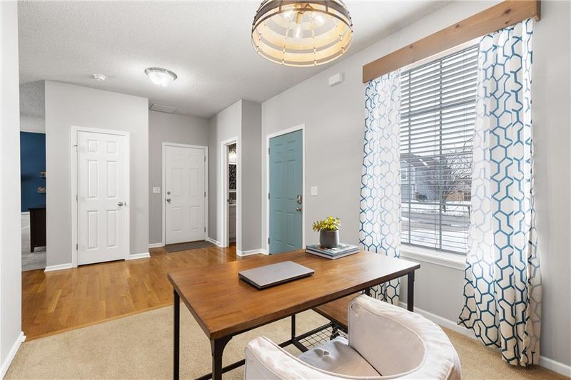 451 N Pine St, Gardner, KS 66030