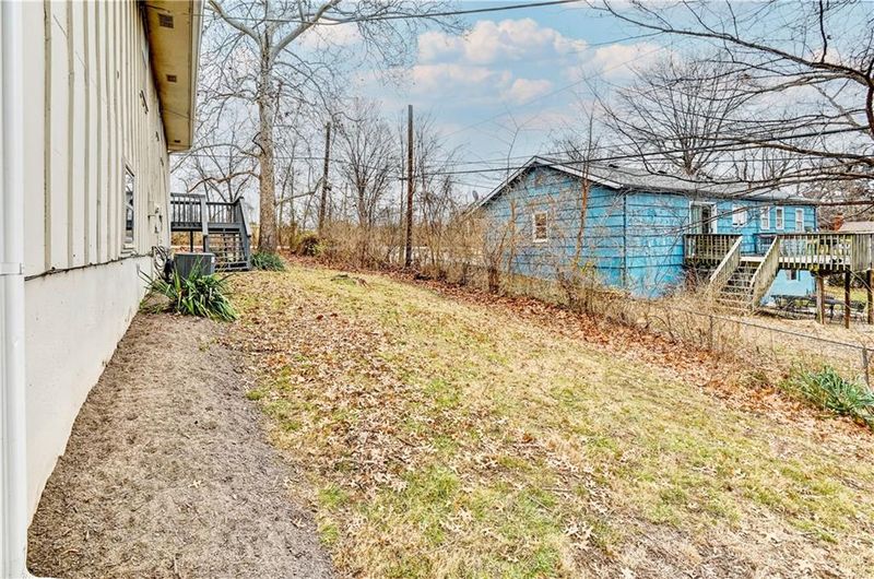 9811 E 50th St, Kansas City, MO 64133