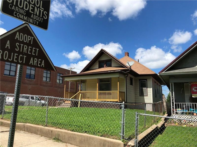 2601 Duncan St, St Joseph, MO 64507