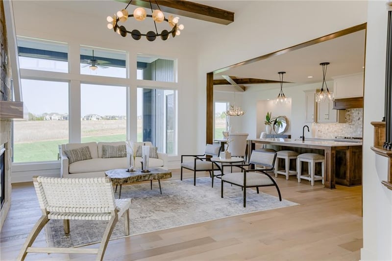 18401 Monrovia St, Overland Park, KS 66013