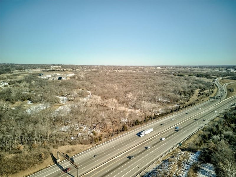 5125 NW Frontier St, Kansas City, MO 64151