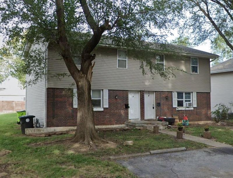 112 N Chestnut St, Belton, MO 64012