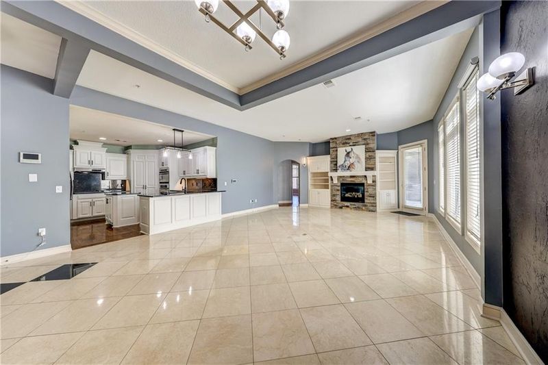 12600 S Pflumm Rd #103, Olathe, KS 66062