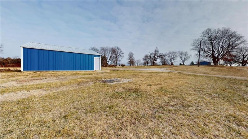 27471 E Axle Rd, Schell City, MO 64783