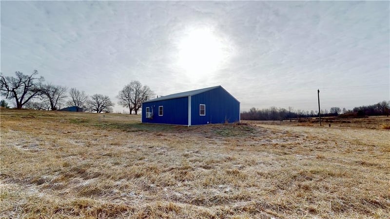 27471 E Axle Rd, Schell City, MO 64783