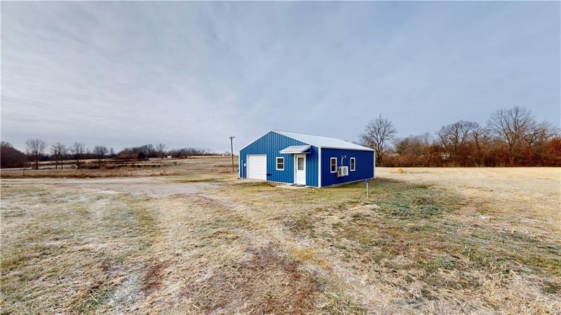 27471 E Axle Rd, Schell City, MO 64783