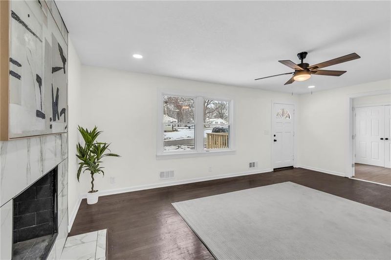 11933 E 45th Ter, Kansas City, MO 64133