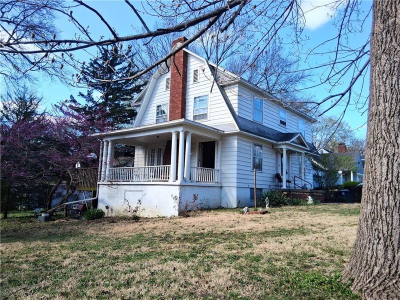 1419 E 76th St, Kansas City, MO 64131