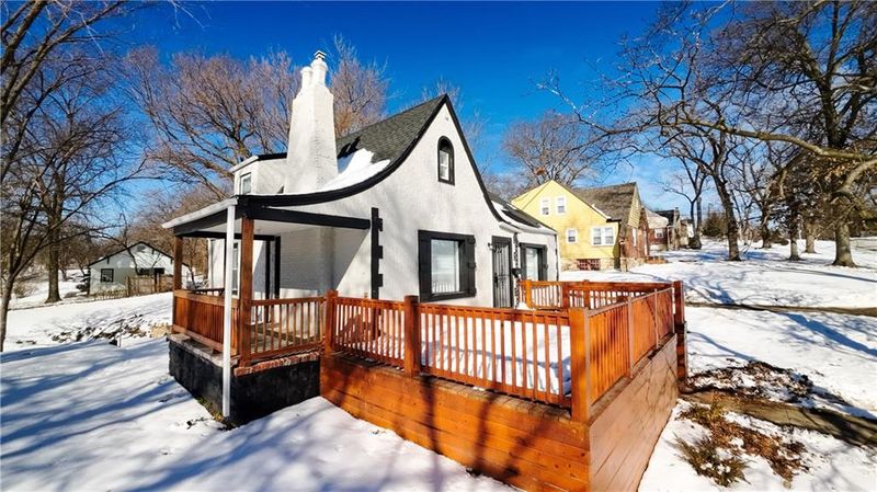 7724 Brooklyn Ave, Kansas City, MO 64132