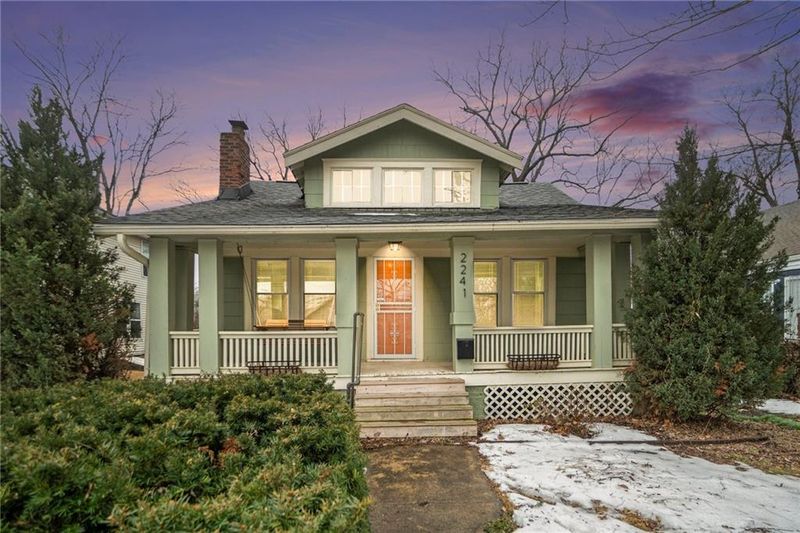 2241 E 67th St, Kansas City, MO 64131