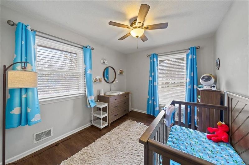 11918 E 56th St, Kansas City, MO 64133