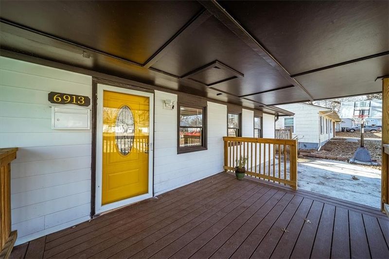 6913 E 114th St, Kansas City, MO 64134