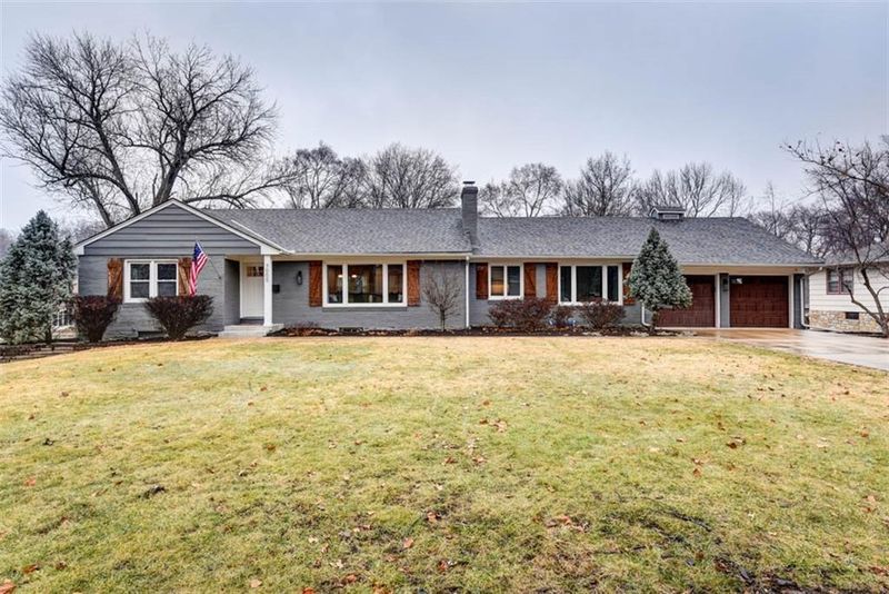 7000 W 66th Ter, Overland Park, KS 66202