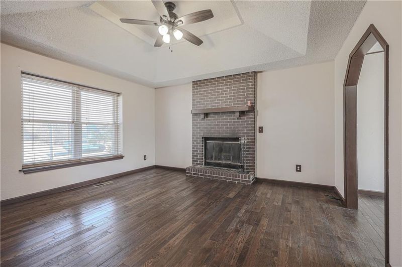 2934 S 42nd St, Kansas City, KS 66106