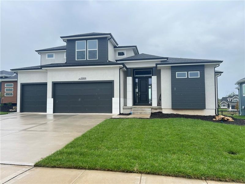 2209 W 176th Pl, Overland Park, KS 66085