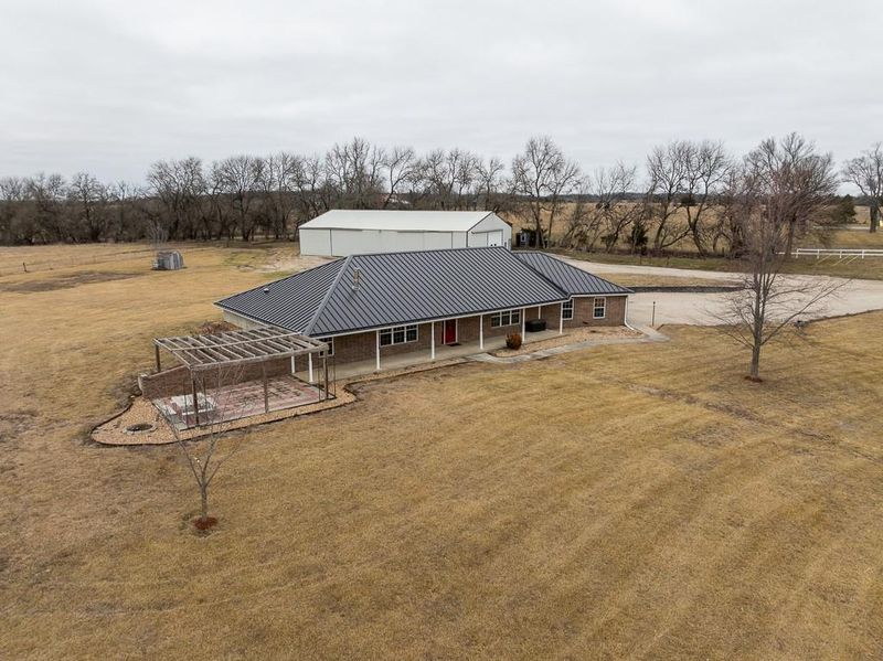 404 SE 521st Rd, Warrensburg, MO 64093