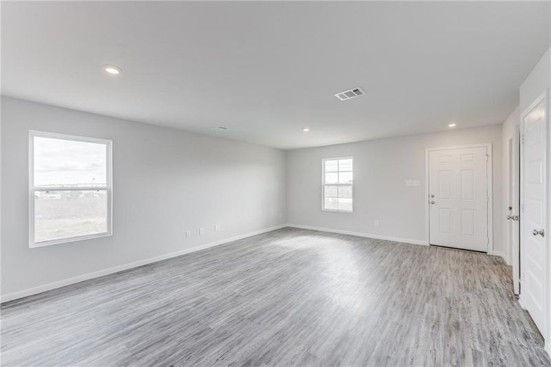 1709 E 41st St, Kansas City, MO 64110