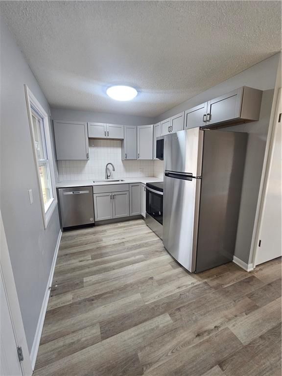 4905 E 40th Ter, Kansas City, MO 64130