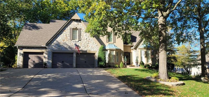 12508 King St, Overland Park, KS 66213