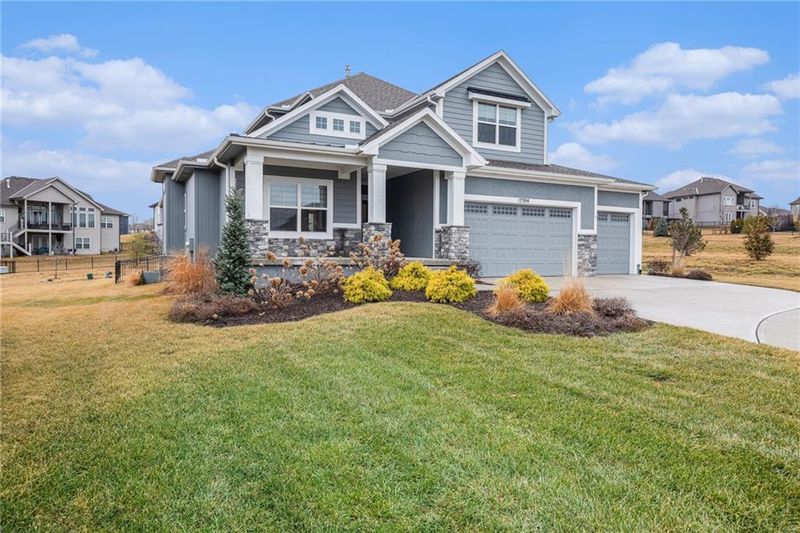 17304 Umbra St, Overland Park, KS 66221