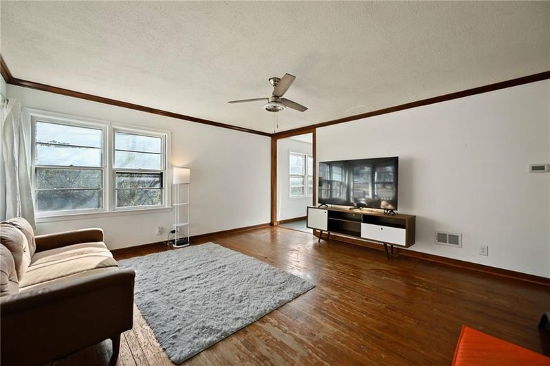 8113 E 79th St, Kansas City, MO 64138