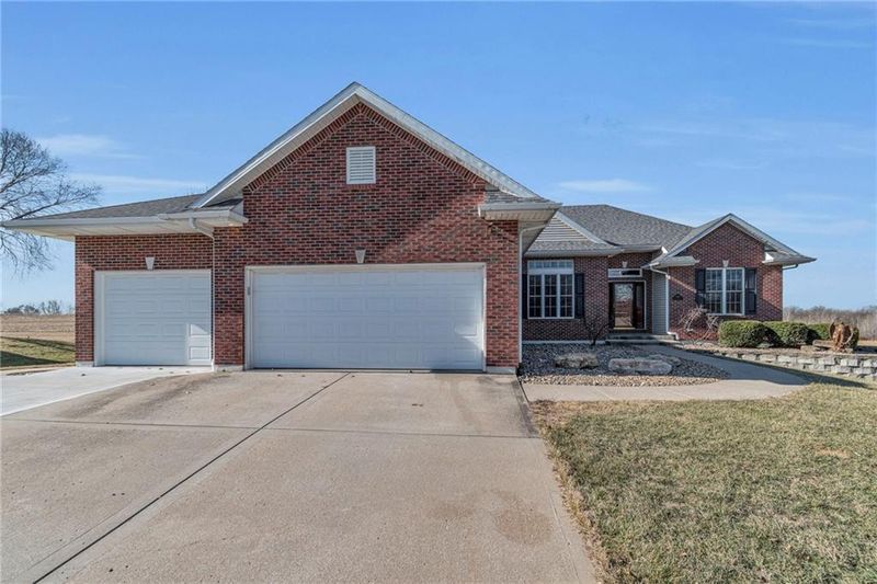 1506 Talon Dr, Cameron, MO 64429