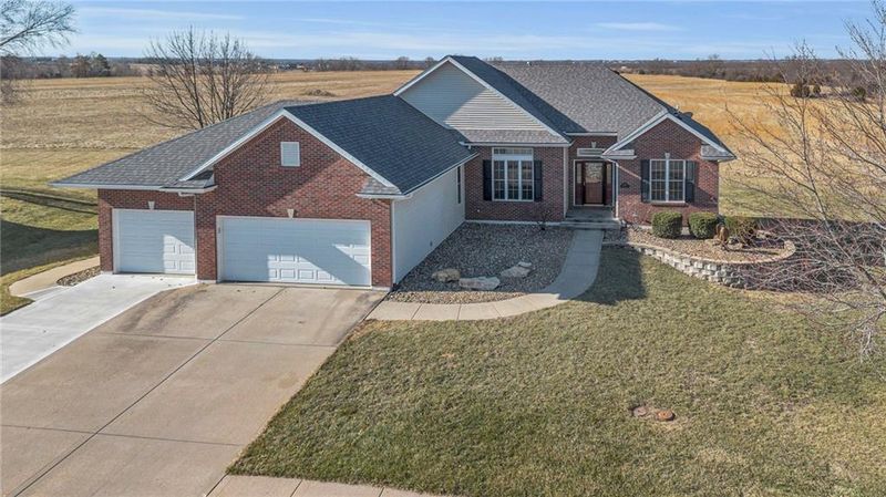 1506 Talon Dr, Cameron, MO 64429