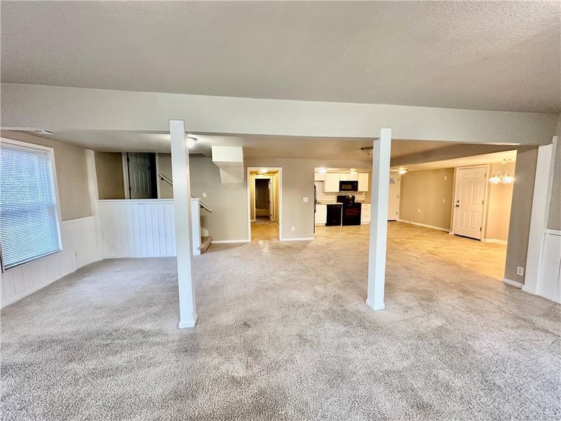 18555 NW Jones Myer Rd, Kansas City, MO 64153